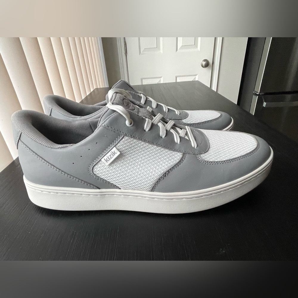 Kizik Men’s Gray and White Sneakers New size 11.5 men U.S. - Picture 2 of 16